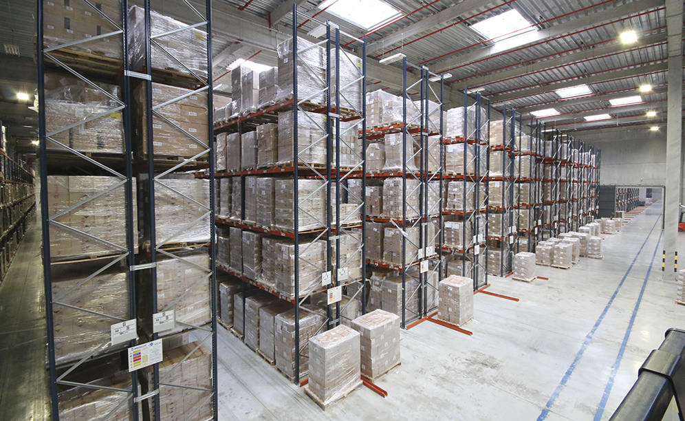 L’entrepôt de SAGA peut stocker plus de 42 000 palettes